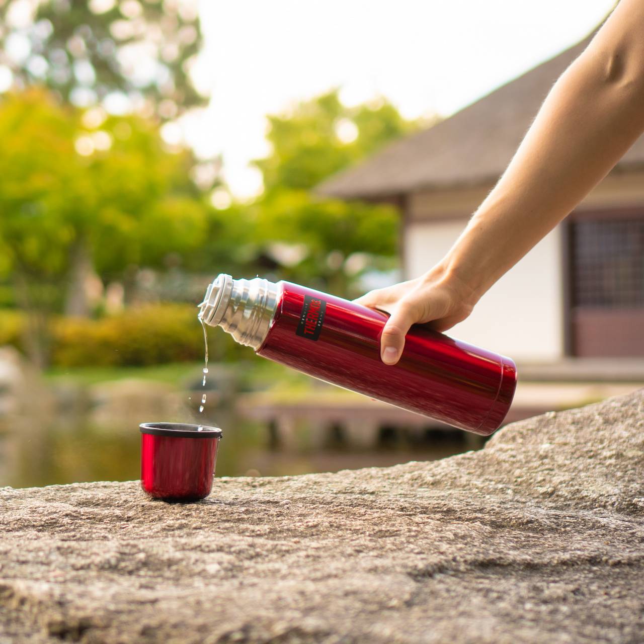 LIGHT & COMPACT BEVERAGE BOTTLE 1,00 l